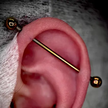 Industrial Zuzi, Mish Jarski Piercing Toruń
