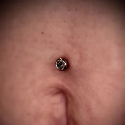 Microdermal Magdy, wygojony po 3 miesiącach, Mish Jarski Piercing Toruń